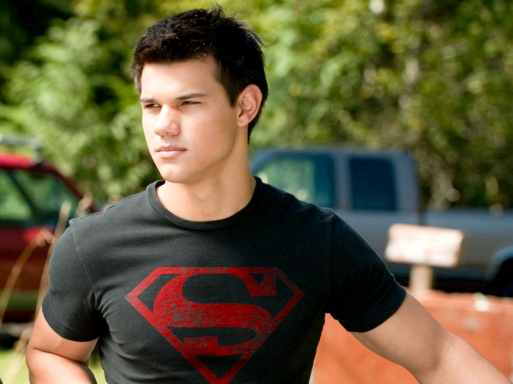 0595 taylorsuperboy